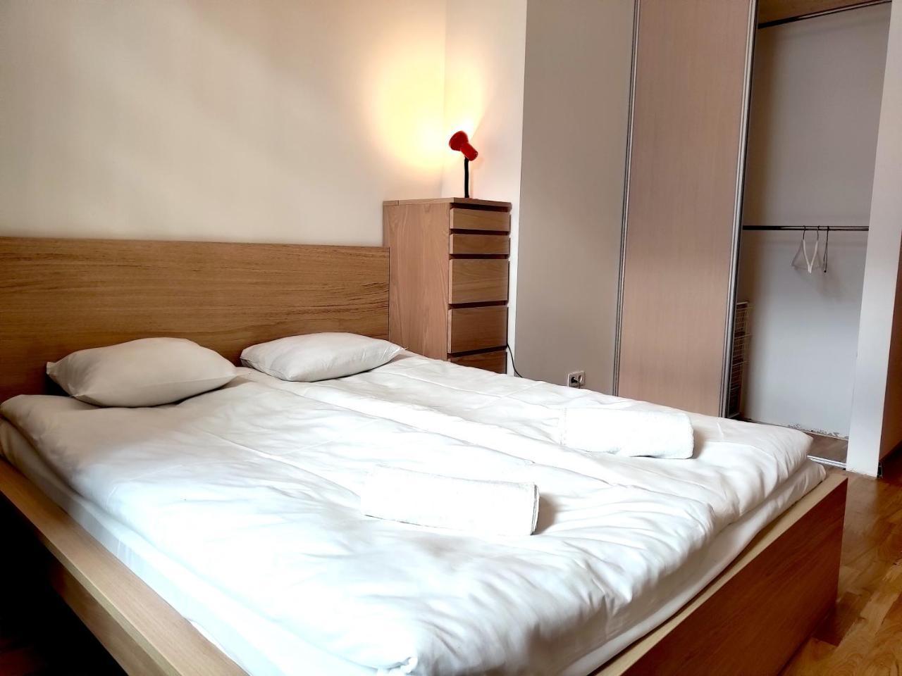 Brivibas Center Apartments Рига Екстериор снимка