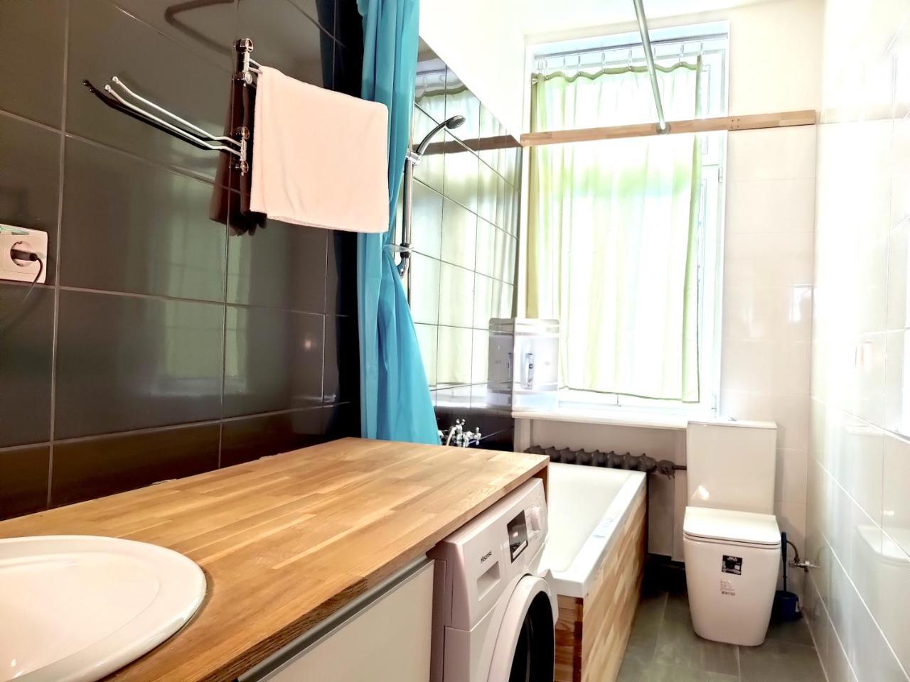 Brivibas Center Apartments Рига Екстериор снимка