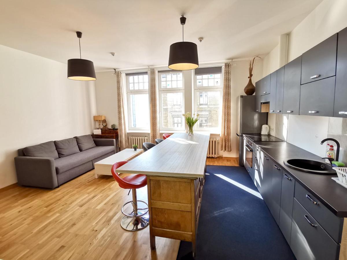 Brivibas Center Apartments Рига Екстериор снимка